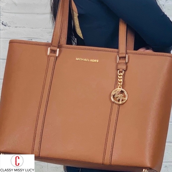 Michael Kors Handbags - NWT MichAel Kors Sady brown laptop bag